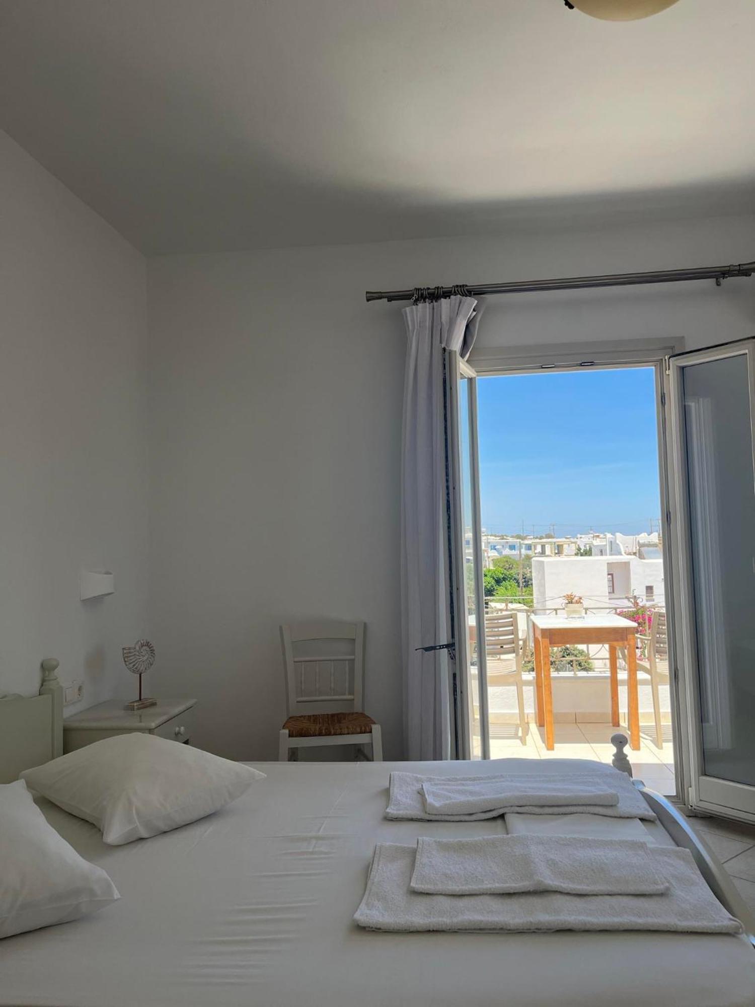 Aegeo Inn Apartments Antiparos ciudad Exterior foto